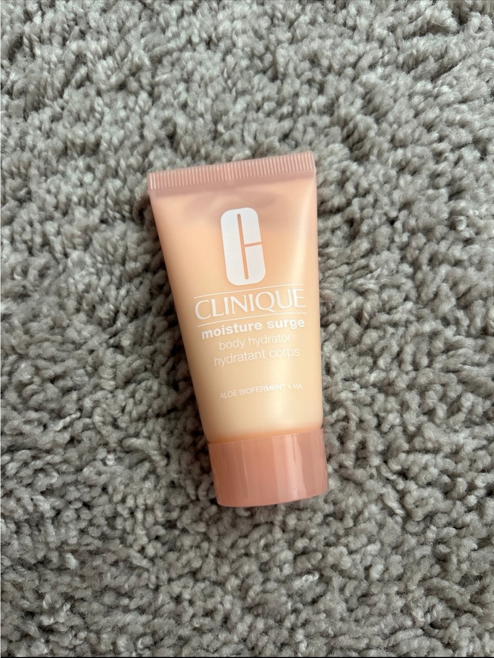 Clinique Moisture Surge 🧴